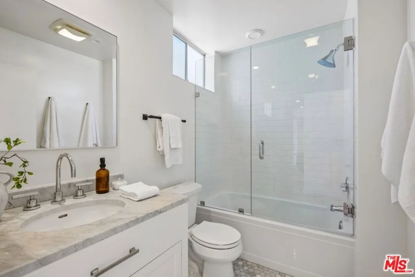 5806 Waring Avenue #7 photo 21
