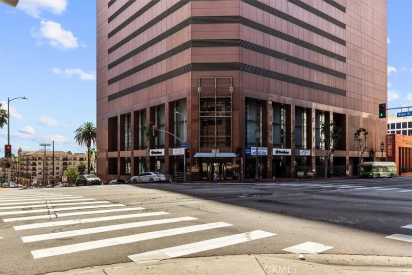 1100 Wilshire Boulevard #1812 photo 9