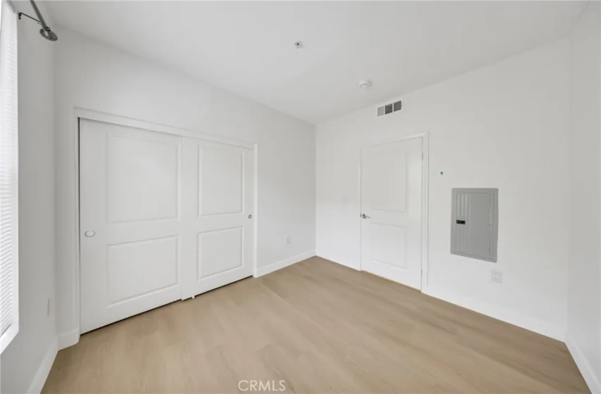 128 N Oak Knoll #111 photo 38