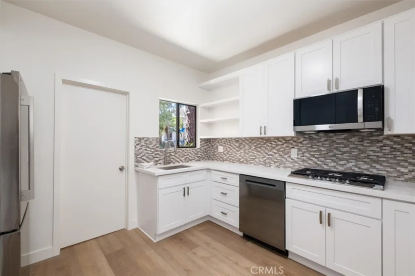 14159 Dickens Street #110 photo 9