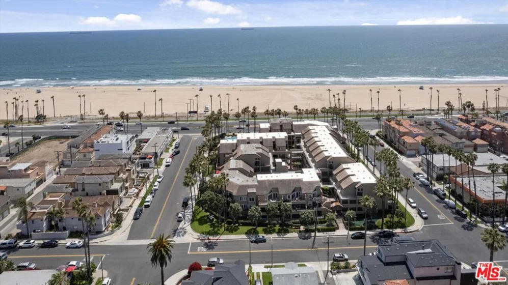 1200 Pacific Coast Highway #305 photo 38
