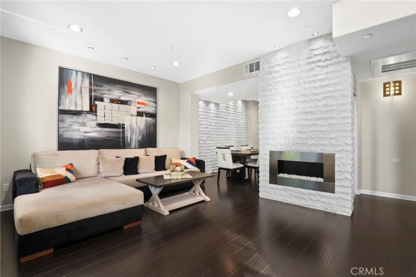 879 Michigan #G photo 1