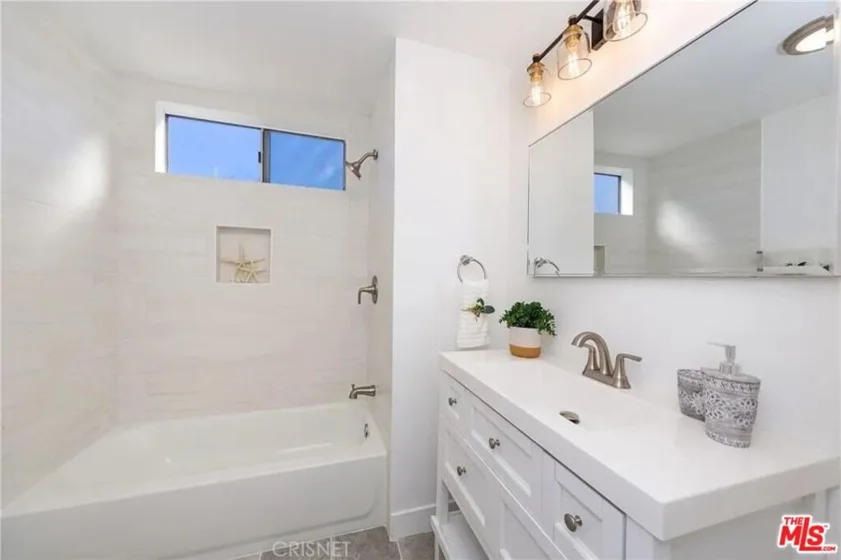 4350 Berryman Avenue #10 photo 8