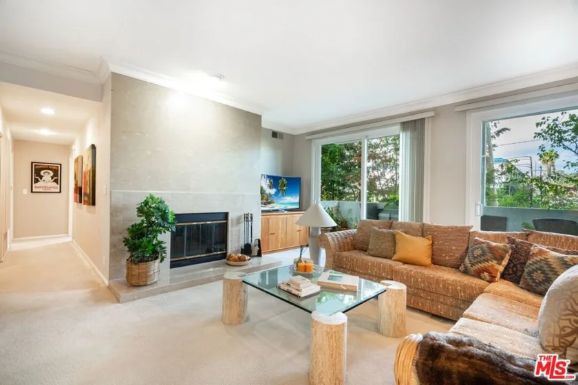11535 Rochester Avenue #308 photo 2