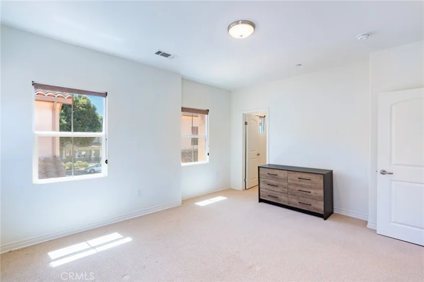 111 E Mclean Street #B photo 15