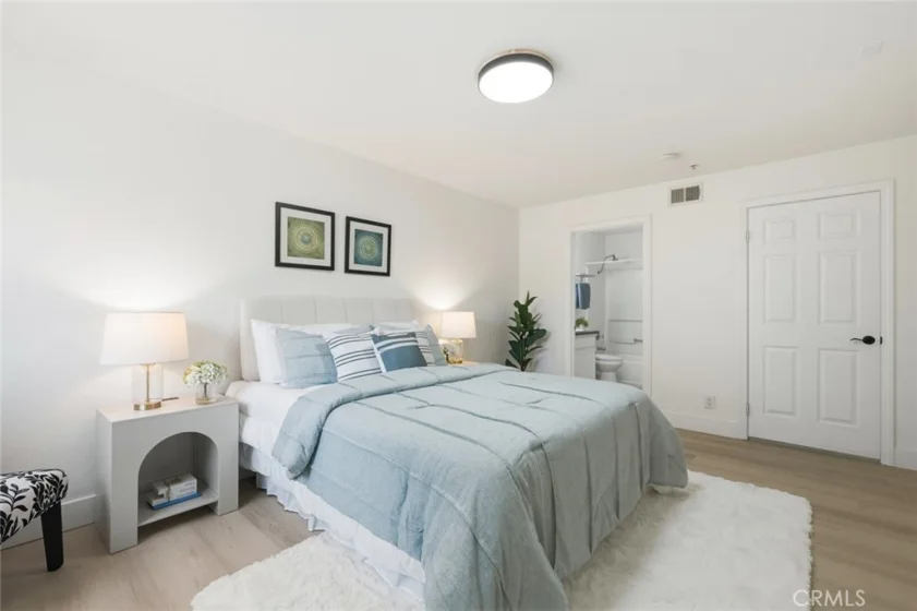 64 N Mar Vista Avenue #127 photo 16