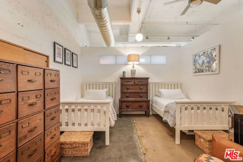 530 Molino Street #213 photo 4
