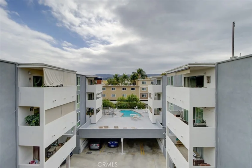 5454 Zelzah Avenue #215 photo 20