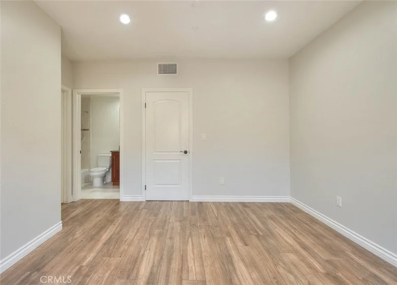 572 E San Jose Avenue #104 photo 20