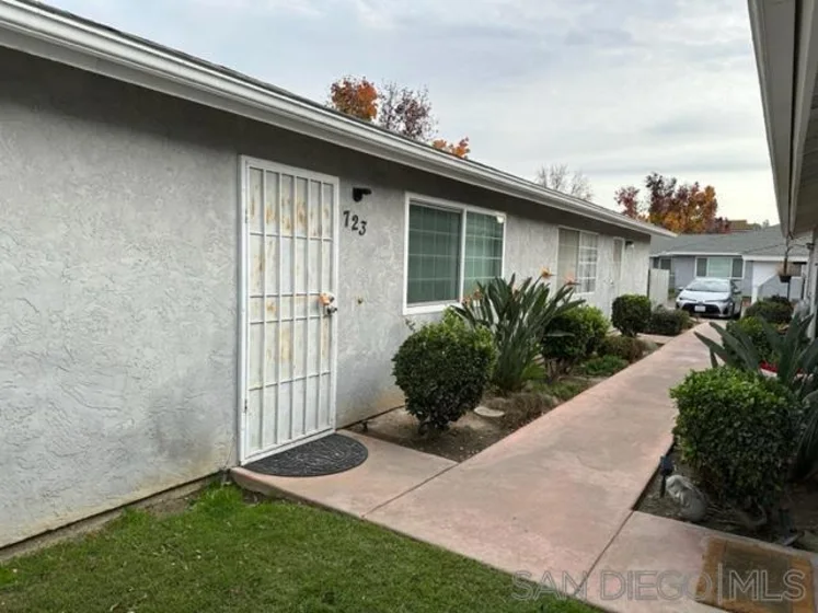 723 S Anza Street photo 1