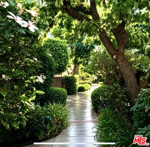 15173 Magnolia Boulevard #E photo 10
