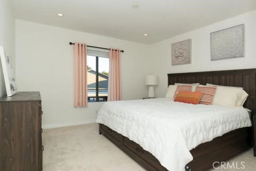 226 Springview photo 10