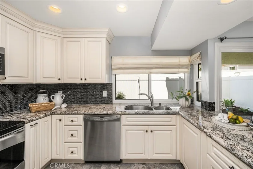 6931 Danvers Drive photo 19