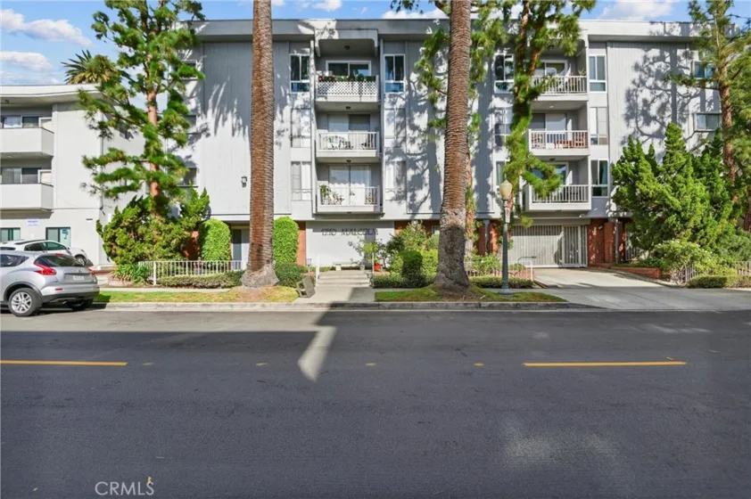 1710 Malcolm Avenue #105 photo 1
