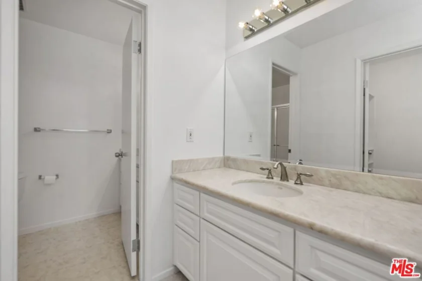 1211 Raintree Circle photo 12