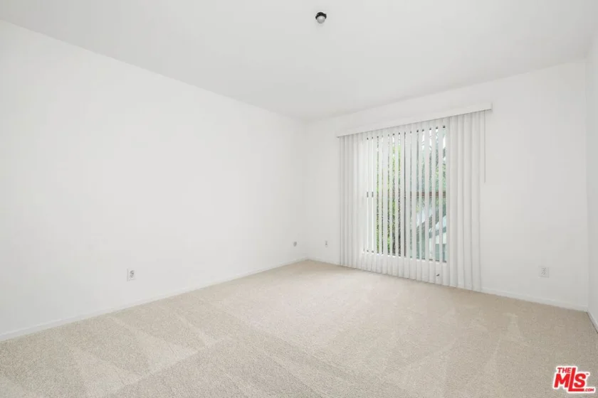 1211 Raintree Circle photo 7