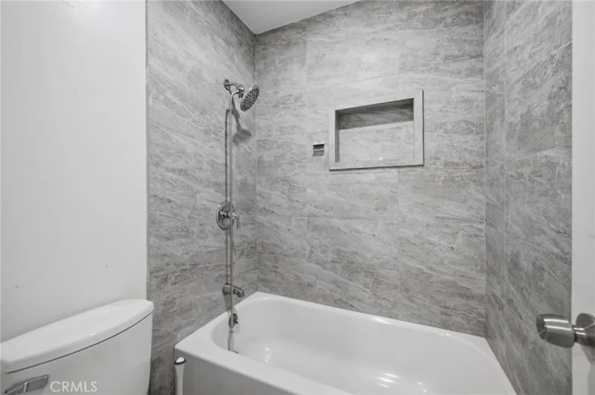 18620 Hatteras Street #206 photo 10