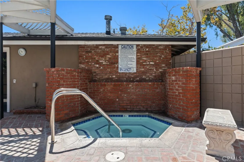 660 S Glassell Street #45 photo 17