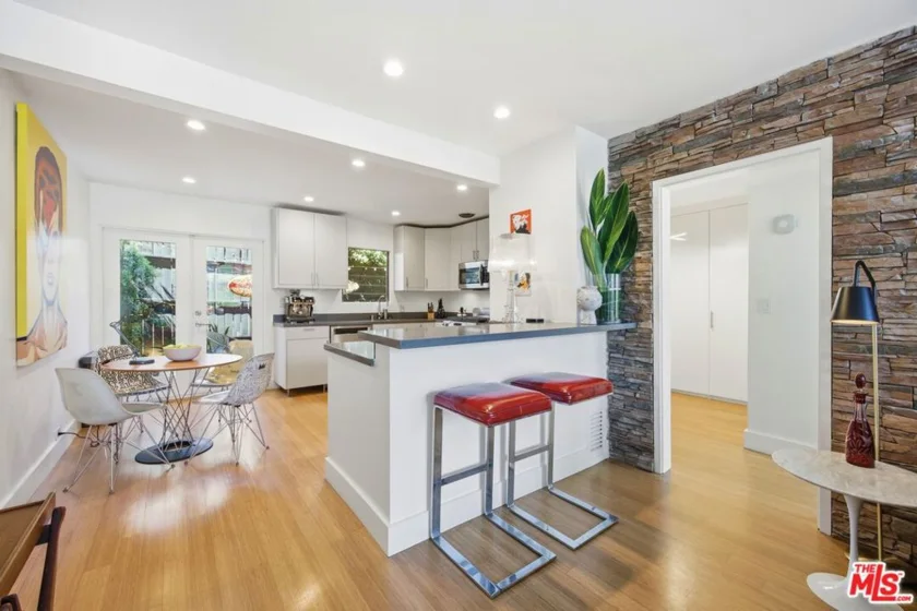 1400 N Hayworth Avenue #2 photo 35