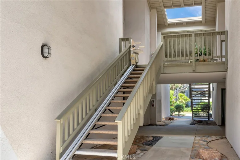 19-G Van Ness Court photo 7