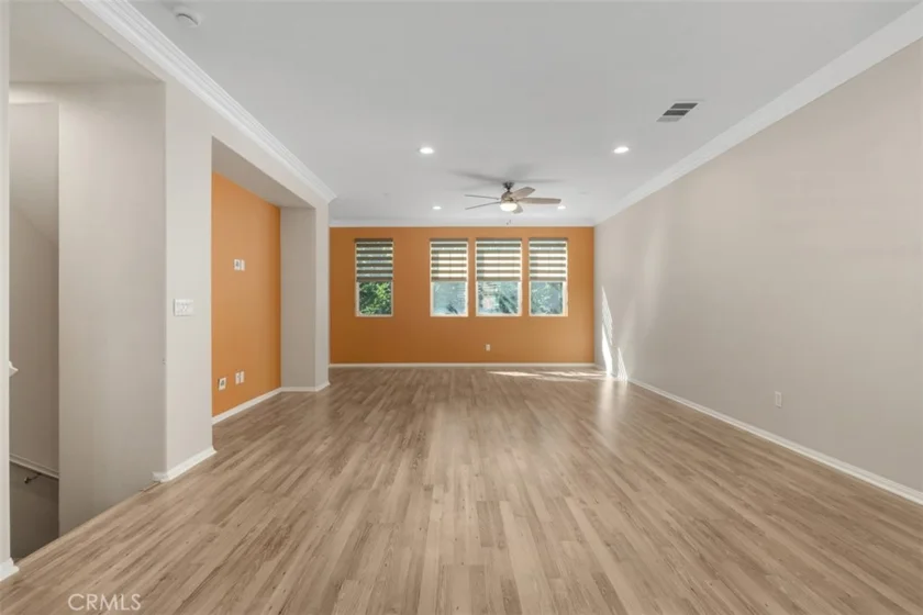 17028 Liberty Way photo 8
