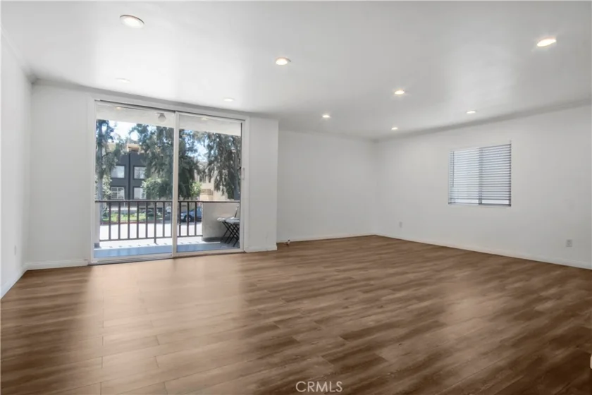 12955 Riverside Drive #102 photo 10