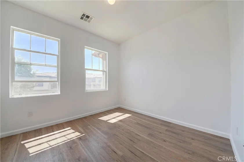 26287 Iris Avenue #E photo 19