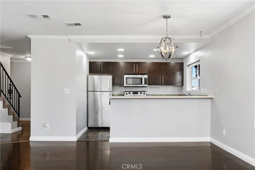 941 Elm #16 photo 7