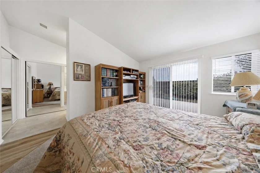 39560 Glenwood Court photo 23