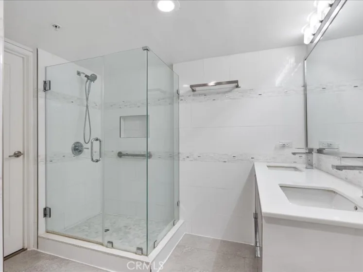 10660 Wilshire Boulevard #302 photo 33