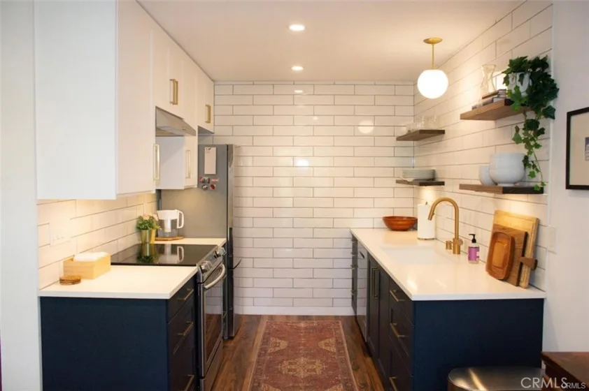 756 N Inglewood #14 photo 2