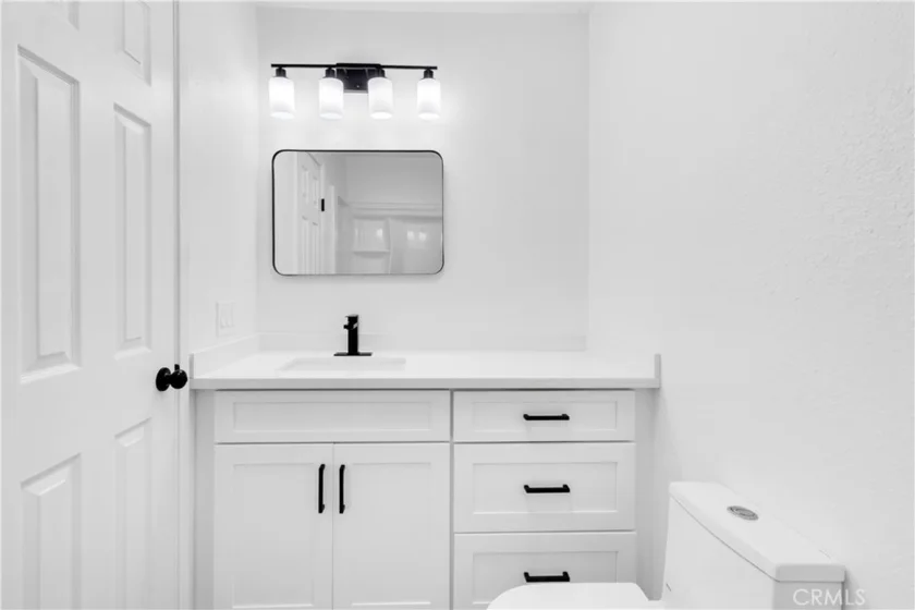 2514 Clairemont #107 photo 23