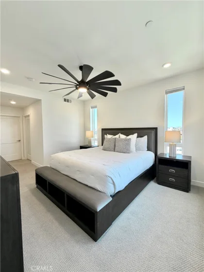 2412 Nolita photo 11