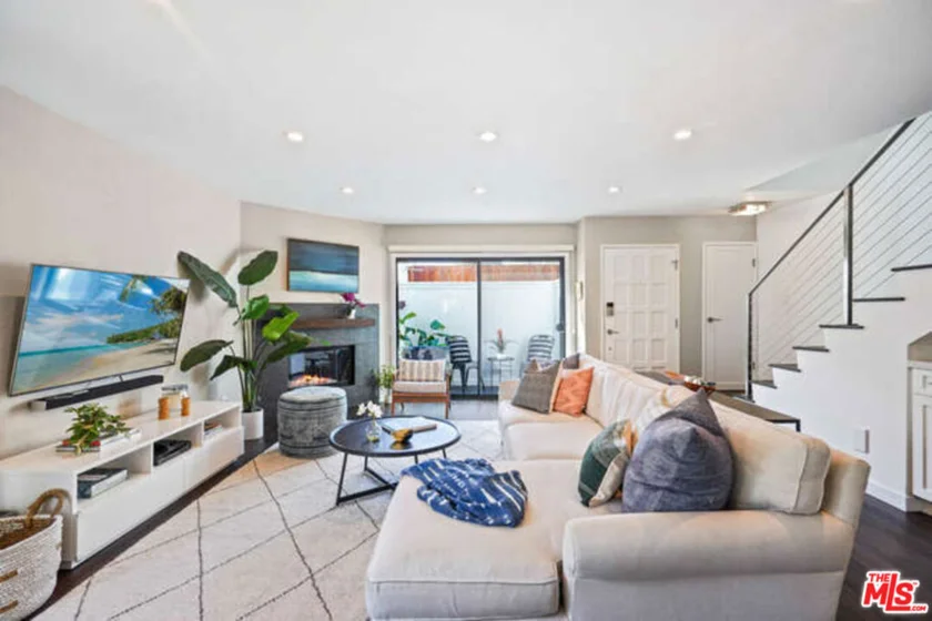 1128 15th Street #6 photo 3