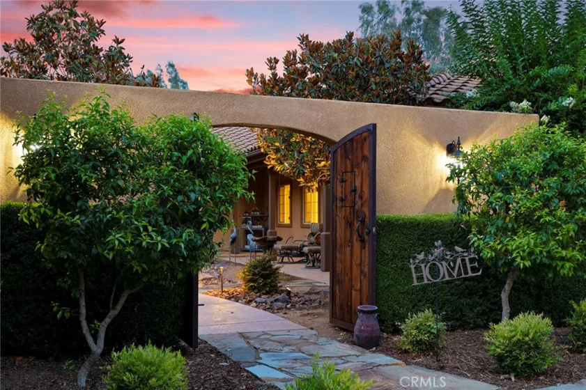40724 La Colima Road photo