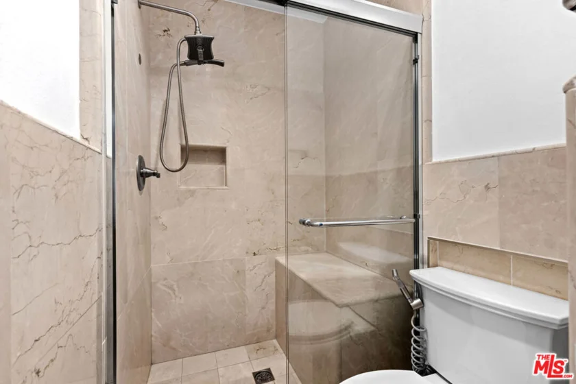 5320 Zelzah Avenue #214 photo 14