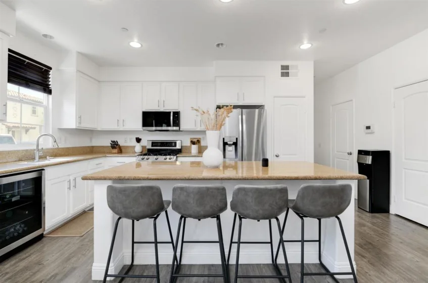 1554 San Javier Court #2 photo 1