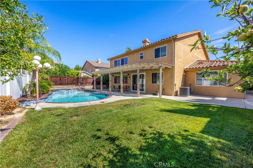 39879 Camden Court photo 43