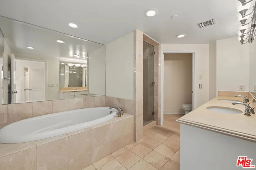 430 N Oakhurst Drive #PH406 photo 30
