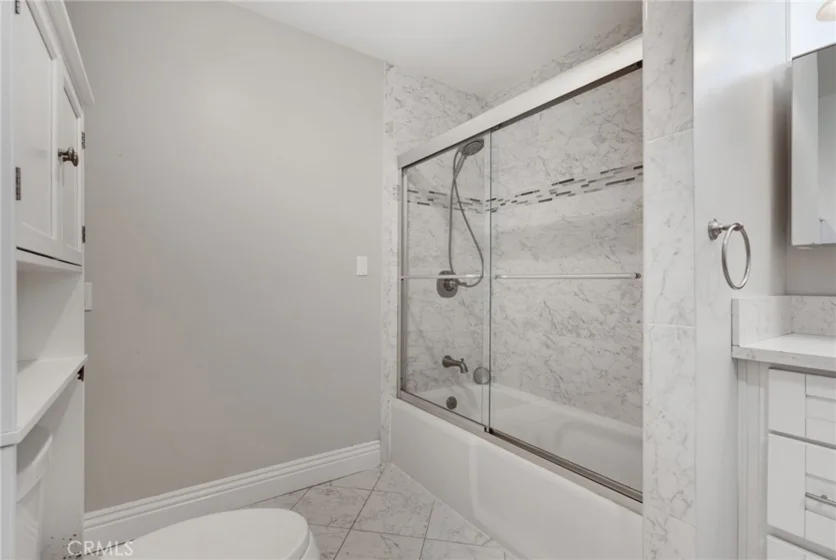 18134 Killion Street #4 photo 19