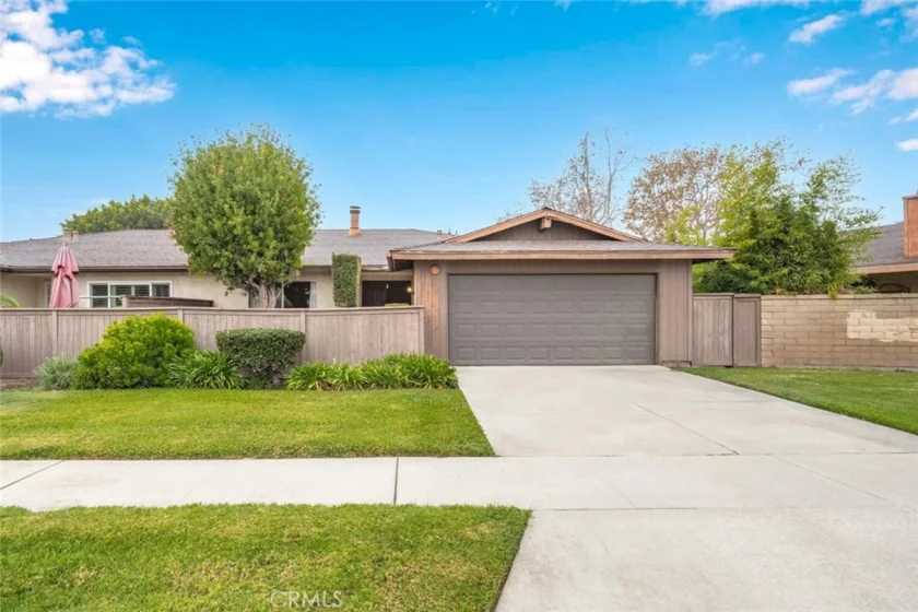 13261 Coast Street photo 1