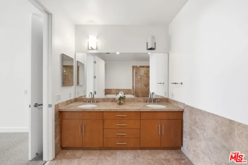 3223 W 6th Street #605 photo 18
