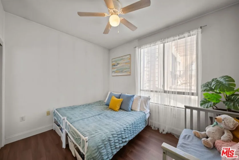 6938 Laurel Canyon Boulevard #310 photo 14