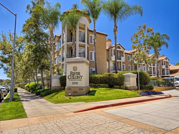 2250 Camino De La Reina #6304 photo 1
