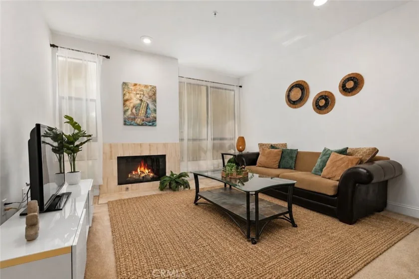 6938 Laurel Canyon #108 photo 1