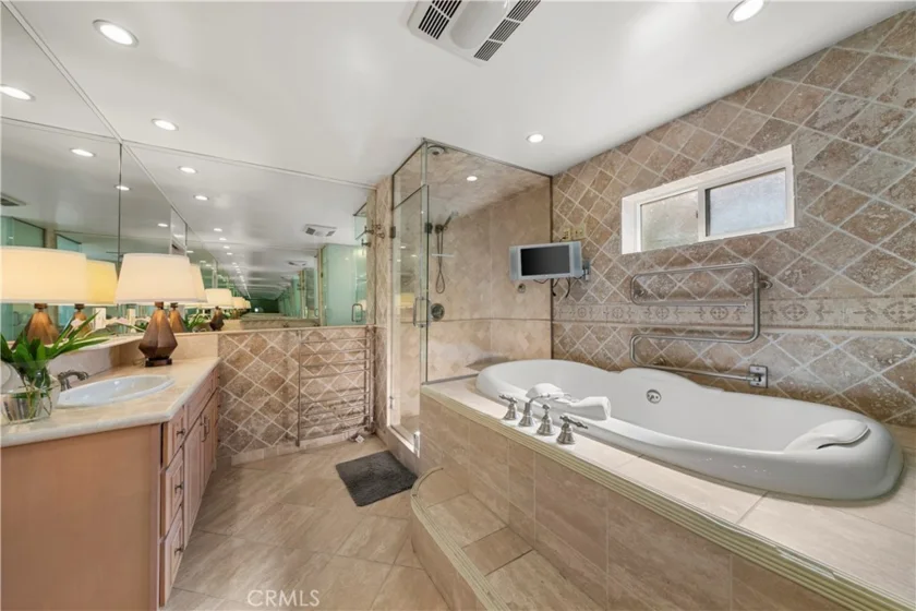 1509 Greenfield Avenue #106 photo 12