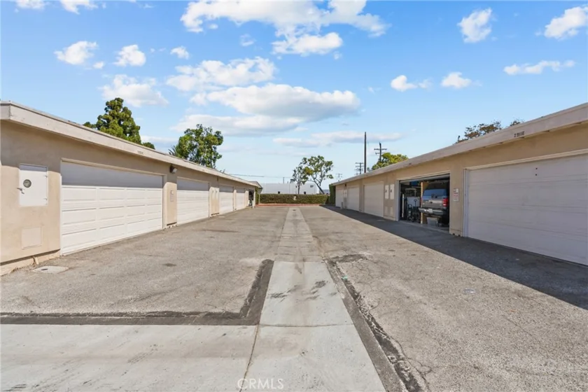2901 S Sycamore #B photo 30