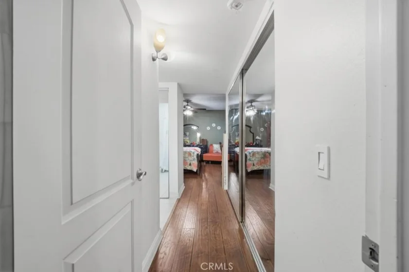1236 N Columbus #11 photo 14