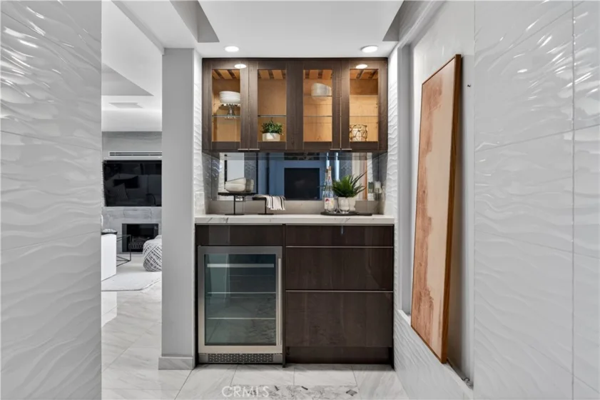 2601 E Ocean #807 photo 18