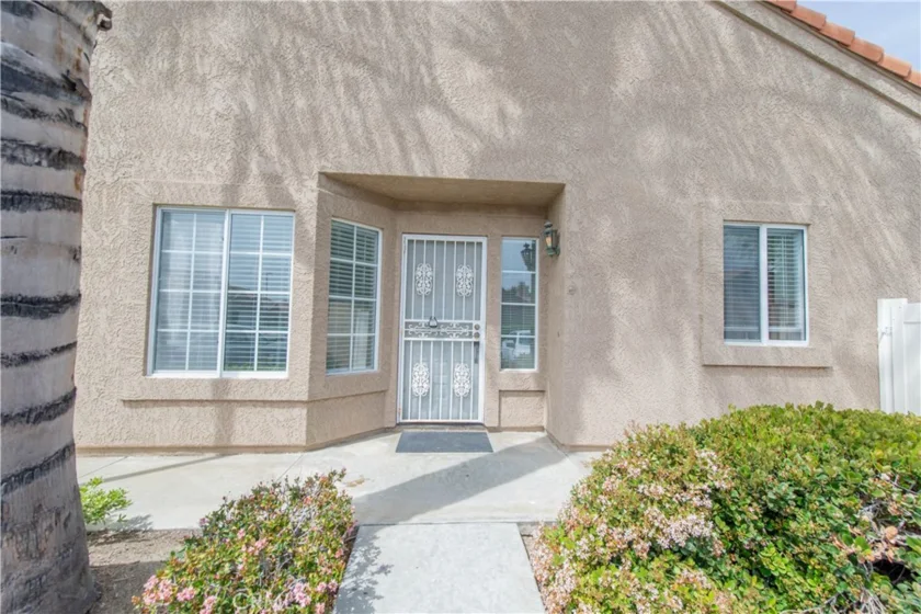 962 Windrose Street photo 1